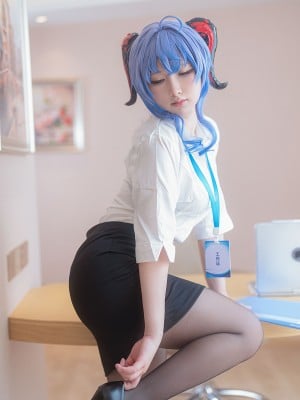 Sakura Li Li Eriri - Sekretaris Hati Yu