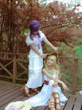 "Love Life" keluar dengan gaun putih ~ eri & hai c o s p l a y