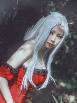 "Fatezero" dalam perjalanan Alice Phil Fan C O S P L A Y