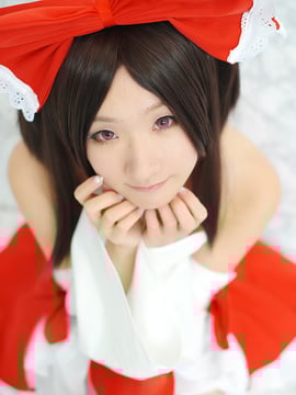 Reima Hakurei (Project Touhou) dari Kishigami Hana