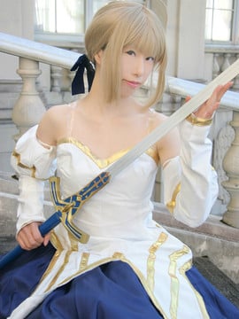 "Peringatan Kesepuluh Bulan Model" Sabre memakai cosplay pakaian silang yueji
