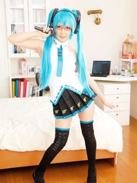 [Stalker Storm] (CH07) Slit dari Lat-style Hatsune Miku (Vocaloid)