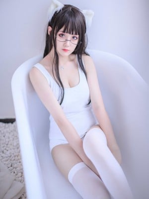 XO958_QIU Chuchu Dead Water