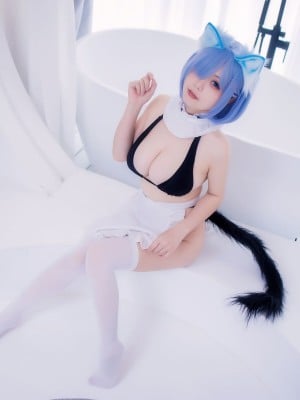 Tadi malam 787 - Rem Maid Swimsuit