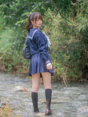 [Shizuku (lima monster meow)] bermain di sungai