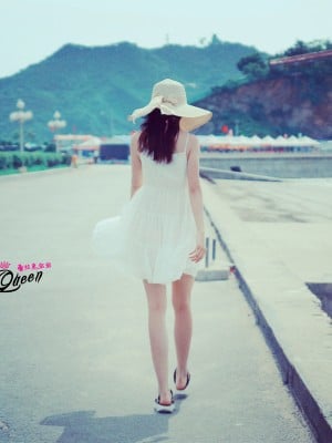 Lace Bunny - Rok putih tepi laut