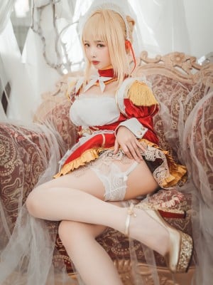Wenmei tidak masuk akal - fgo nero maid