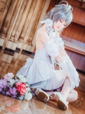 Yui Goldfish - Luo Tianyi Hoa đám cưới + Váy cưới