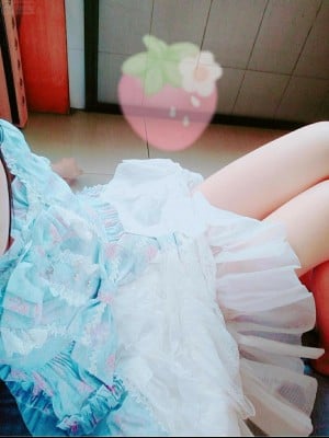 Loli Girl Nine yang berusia lima belas tahun-pakaian dalam putih