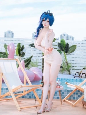 Rioko Ryoko - St. Louis Champagne Bikini