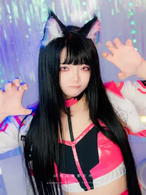 Luoluo Raku (Rakuraku166) - Seragam Anime Kucing