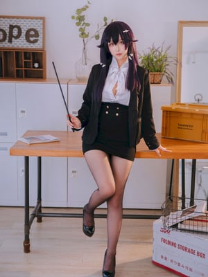 Hinako - kelas bimbingan istri saya