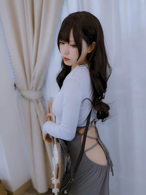 Nyako Meow - Gaun Suster Gitar