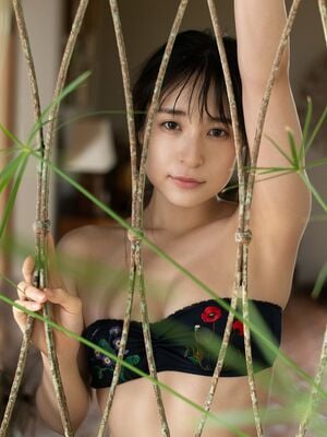 [Khusus digital] Photobook Erina Nakazaki “Aku ingin melihat senyuman itu” BUKU FOTO Mingguan