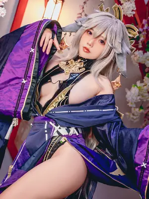 Messie Huang - Yae Alter