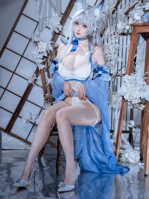 Rioko凉凉子 - Shinano - Merangkul Mimpi yang Meleleh